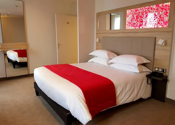 Brit Hotel de Grignan Vichy